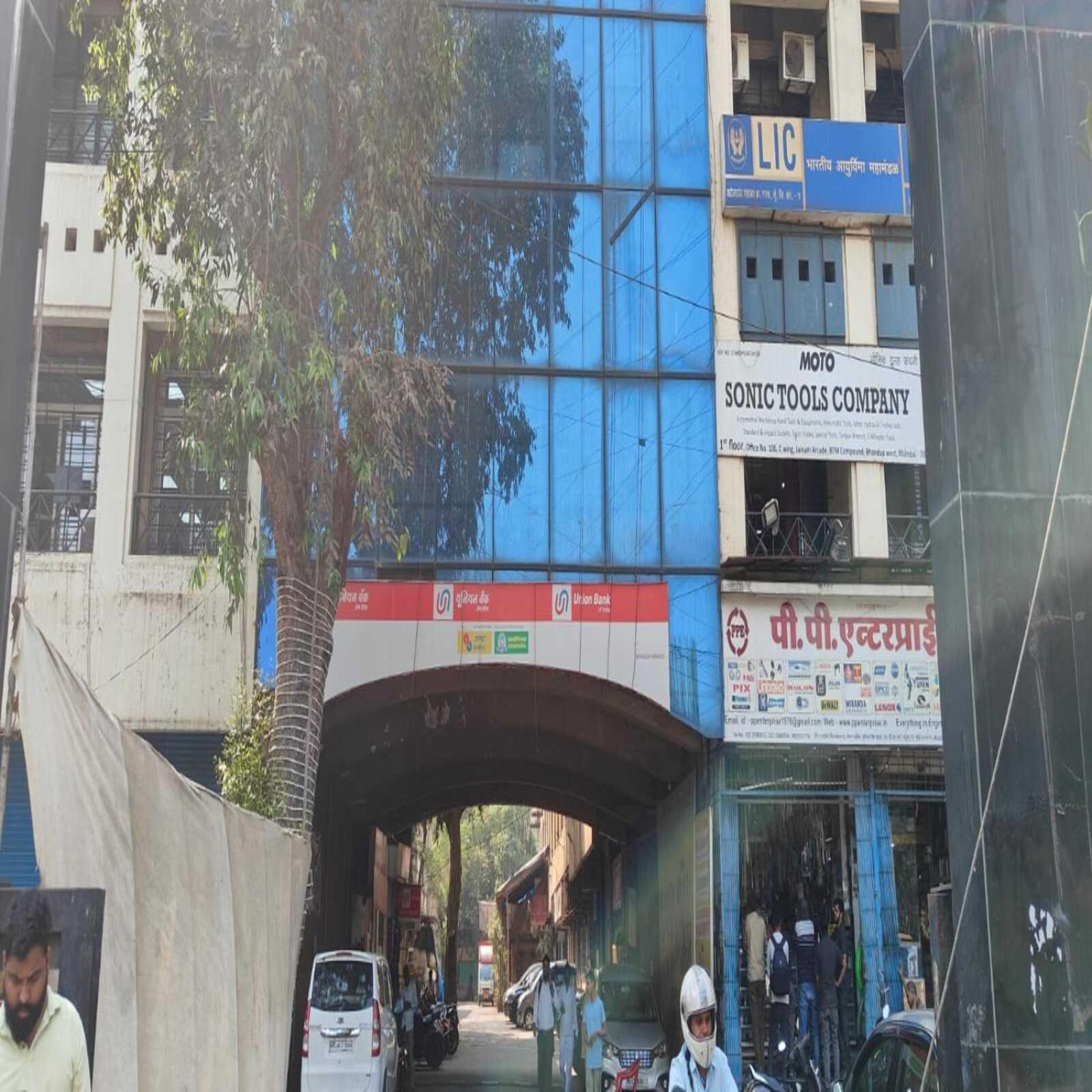 OYO 43474 Hotel Blue Sky Mumbai Exterior foto